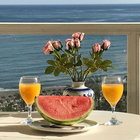 Cozy Apartment With First Line Seaview In Perfect Location, Near The Marina เบนัลมาเดนา ภายนอก รูปภาพ