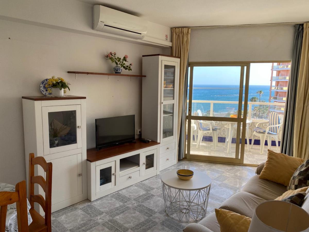 Cozy Apartment With First Line Seaview In Perfect Location, Near The Marina เบนัลมาเดนา ภายนอก รูปภาพ