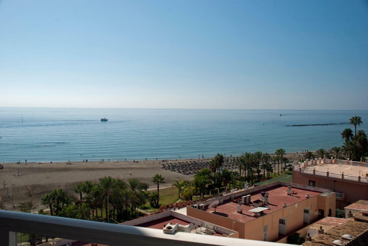 Cozy Apartment With First Line Seaview In Perfect Location, Near The Marina เบนัลมาเดนา ภายนอก รูปภาพ